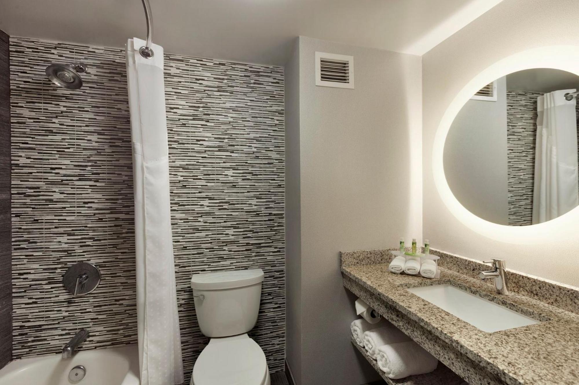 Holiday Inn Express Williamsburg North By Ihg Norge Exterior foto